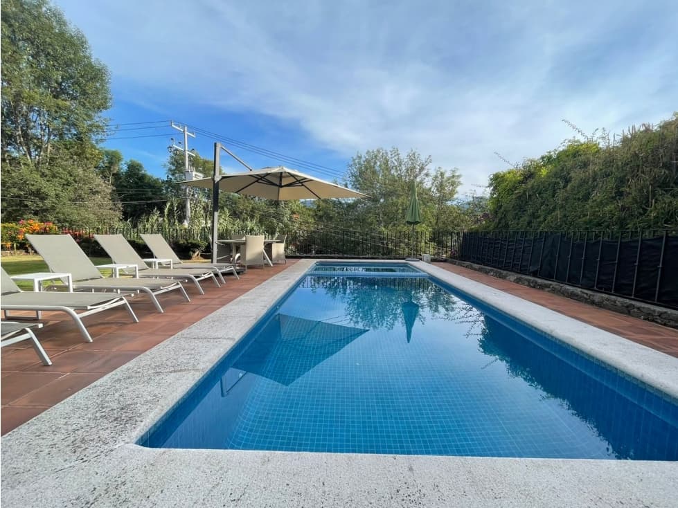 CASA EN VENTA EN EL COPORITO, VALLE DE BRAVO — foto 3
