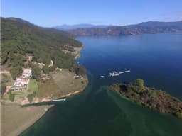 TERRENO EN VENTA EN VALLE DE BRAVO, CON ACCESO AL LAGO