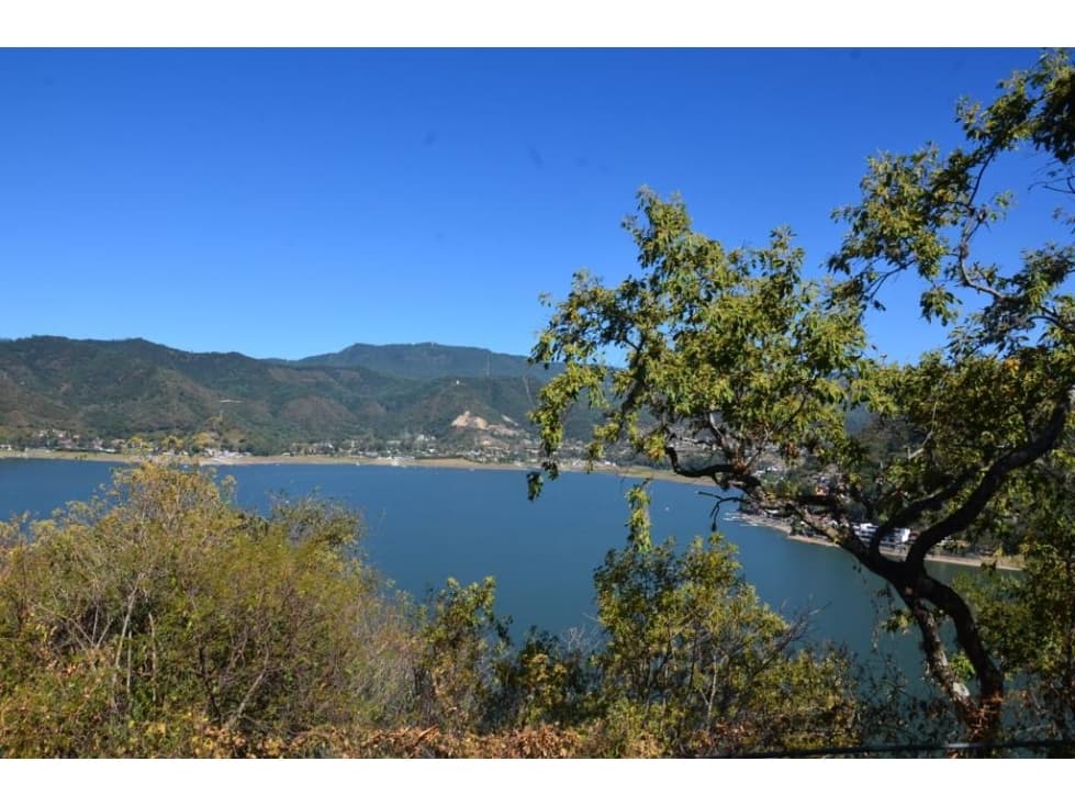 TERRENO EL ESCONDRIJO, LA PEÑA — foto 2