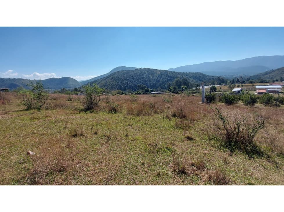 TERRENO EN VENTA EN TILOXTOC CERCA DE VALLE DE BRAVO — foto 2