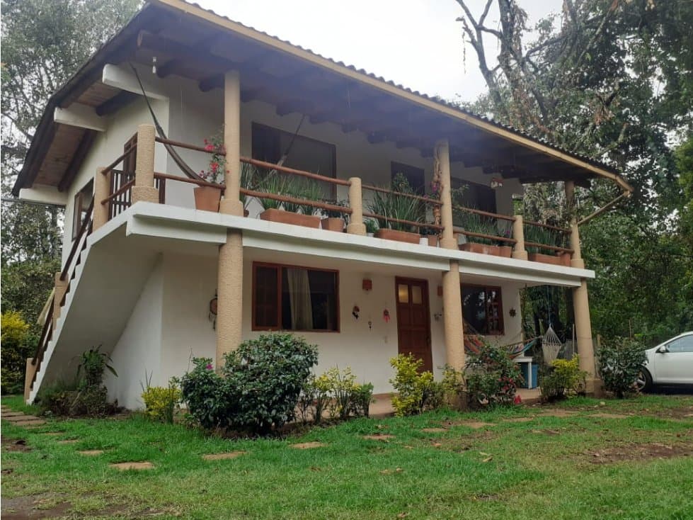 CABAÑA DE DESCANSO A 3 MIN DE AVANDARO — foto 2