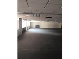 Piso de Oficinas de 530 m2 area Totalmente Abierta Av. Juarez