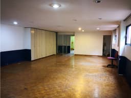 Oficina de 160 m2 en Rio Tíber 4 Privados y Área Abierta