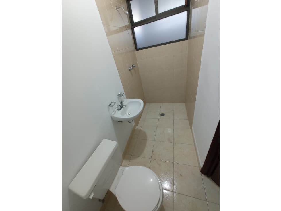 Cuarto Para Una Persona con Baño Rio Bamba Lindavista — foto 4