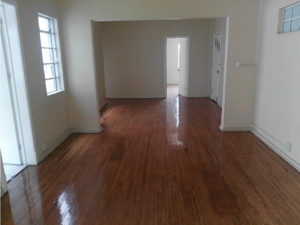 Oficina de 2 Privados, 2 Baños Integrados, Área Abierta — foto 5
