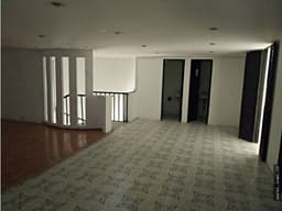 oficina de 120 m2 Entrada Independiente en 2 Noveles 3 Privados