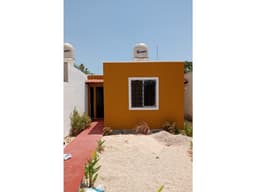 Casa en venta ubicada en Villa Jardin, Ciudad Caucel