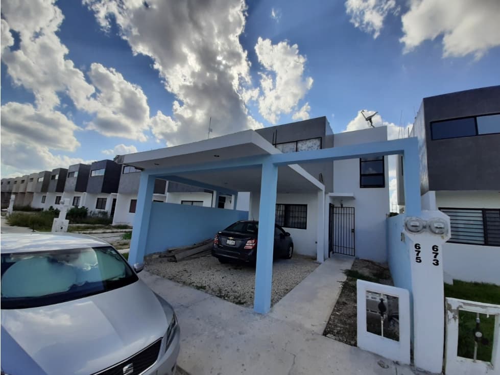 Casa con PiscIna en Lomas de Caucel, Mérida, Yucatán — foto 1