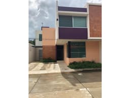 Casa en renta 4 hab en Paraíso Tabasco fraccionamiento con vigilancia