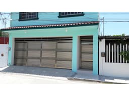 Casa amueblada con 4 rec en renta en col Benito Juárez, Cd del Carmen
