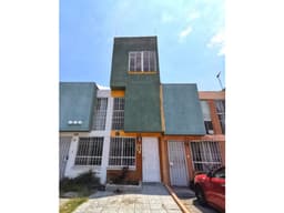 Casa En Venta En Héroes Segunda Sección En Privada.
