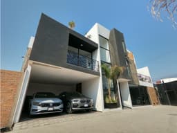 Casa En Venta En Fraccionamiento Cholollan Cerca Balneario Casa Blanca