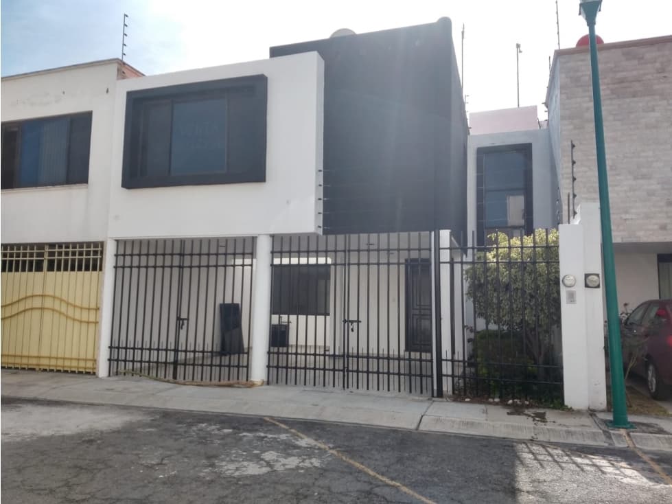 Casa En Venta En Momoxpan Cerca A Anillo Periferico — foto 2