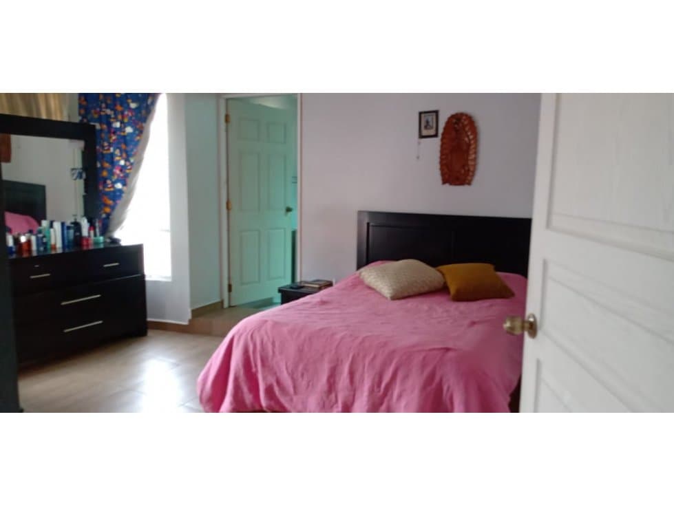 VENTA DE CASA EN HUEHUETOCA — foto 4