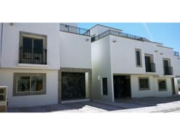 CASA EN EL FRACCIONAMIENTO SANTA MONICA  AL SURESTE DE LA CIUDAD