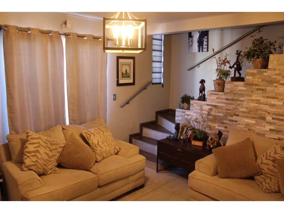 Hermosa casa en venta, santa Mónica. — foto 4