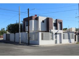 Hermosa casa en venta, santa Mónica.