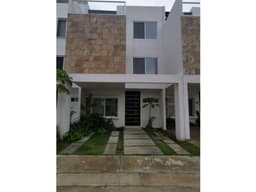 CASA EN RENTSA EN LA JOYA AMUEBLADA
