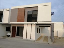 Casa en fraccionamiento seguro y moderno!
