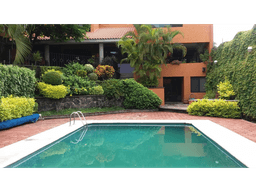 BRG | Casa en venta en Brisas de Cuernavaca.