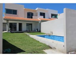 Casa #32 | Casa en venta en FRACC. CON VIGILANCIA | $3,290,000