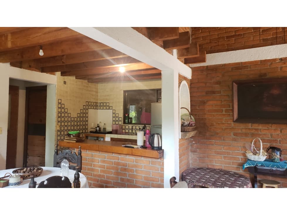 CASA EN VALLE DE BRAVO A LA VENTA — foto 2