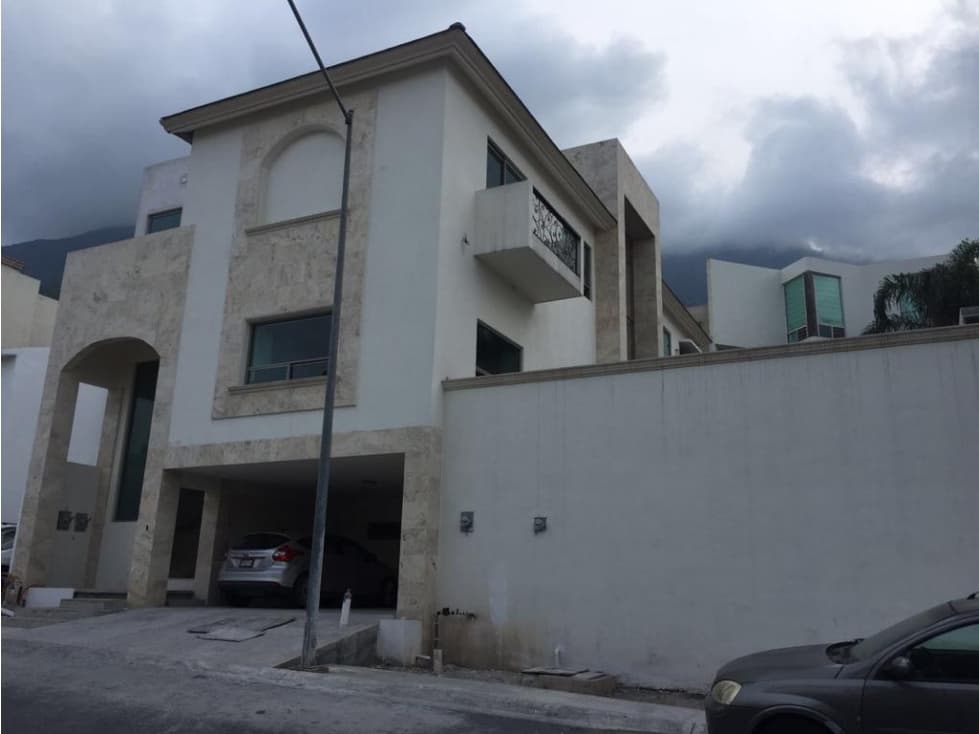 Casa en Venta , Zona Cumbres , Monterrey — foto 2