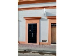 CASA EN RENTA 1 REC AMUEBLADA PLANTA BAJA CENTRO HISTORICO