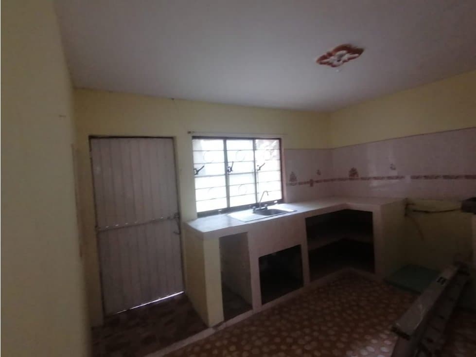 VENTA DE CASA INDIVIDUAL, COL. VIOLETAS, TAMPICO — foto 4