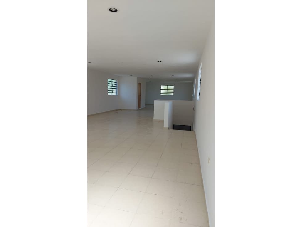 Renta de Casa ideal para Consultorio, Oficina, o Bodega! — foto 5