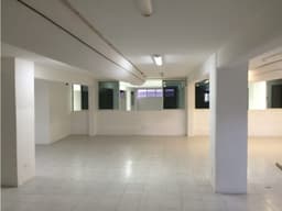 Local en Renta en Cancún - Nader - 820/612 m2 - 160,000 MXN