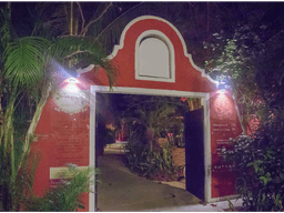 Hotel en Venta en Tulum Sur - 800/2000 m2 - 12 Recamaras - 1,6 MDD