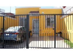 SE VENDE CASA EN VILLAS DE LA CANTERA