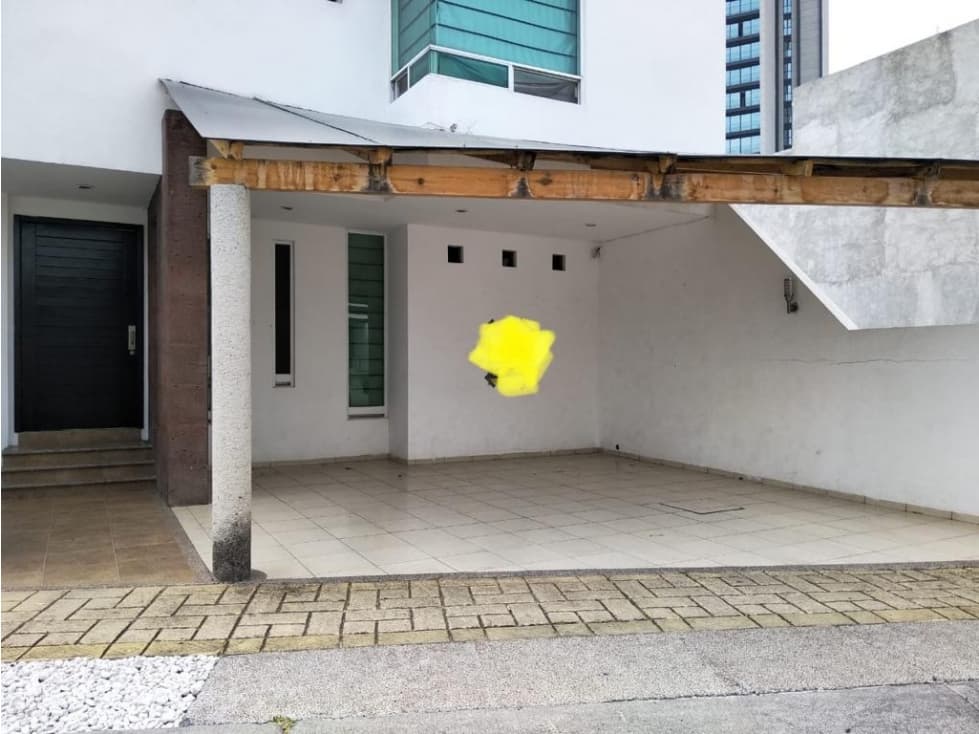 RENTA DE CASA GRAN JARDIN — foto 1