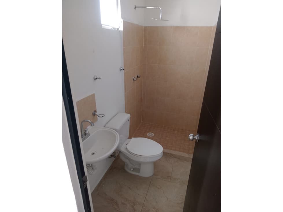 RENTA DE CASA GRAN JARDIN — foto 6