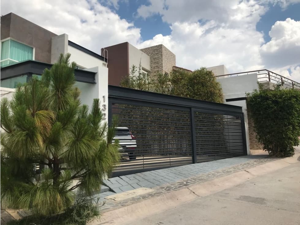 CASA EN VENTA JARDINES DEL BOSQUE — foto 2