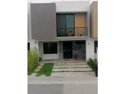 SE VENDE CASA EN SAN GERARDO
