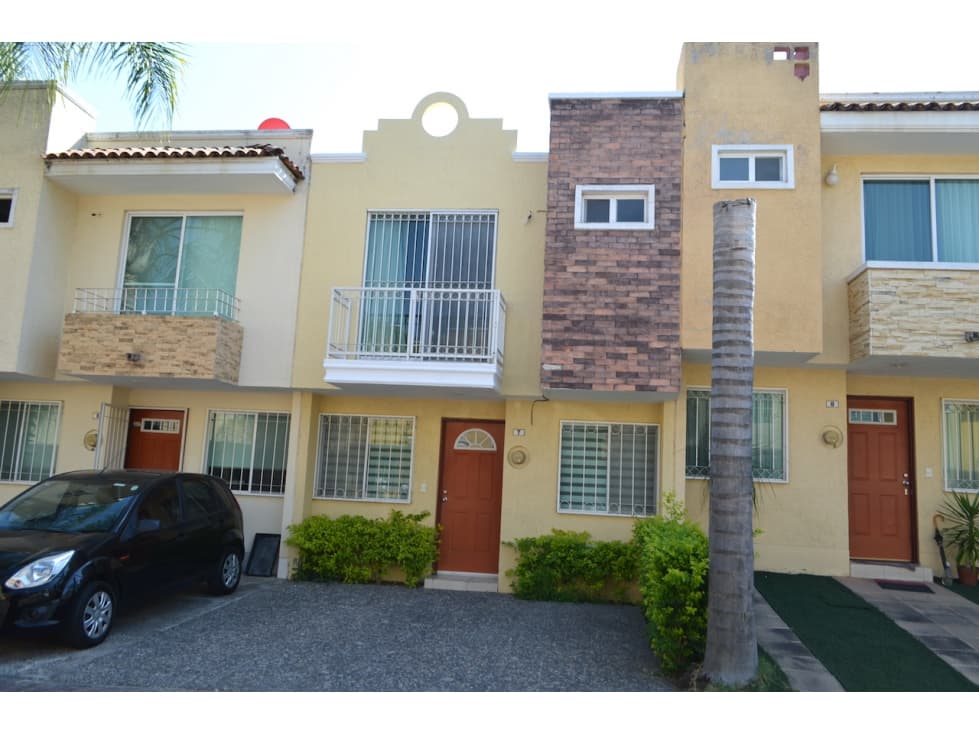 Casa en Renta en Bosque Valdepeñas — foto 1