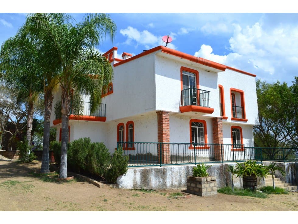 Casa de Campo con casa de velador y bodega. — foto 1