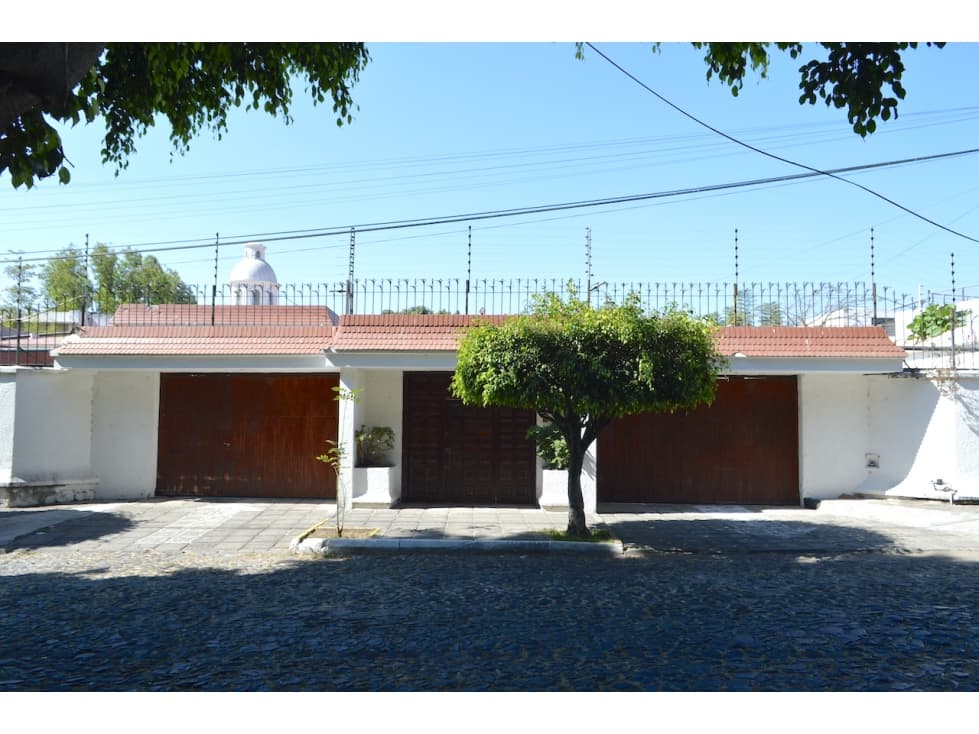 Propiedad en Las Fuentes a precio de terreno! — foto 1