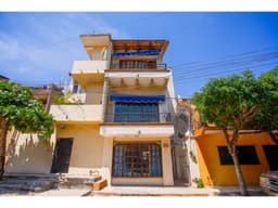 Casa en venta en Puerto Vallarta, 4 rec + 2.5 baños