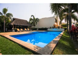 Amplia casa en venta en coto privado ¡Excelente ubicación!