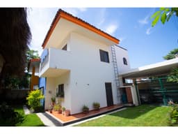 Spacious house for sale in an excellent area in Puerto Vallarta