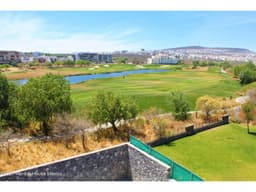 Departamento en venta con vista al campo de golf en Zibata IG