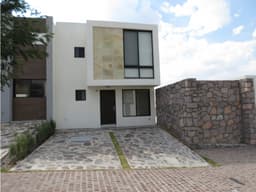 Casa Venta en Thandi con tres recámaras en Zibatá (AL)