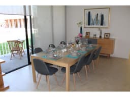 Casa de 1 planta, con jardín privado. VENTA, Zákia