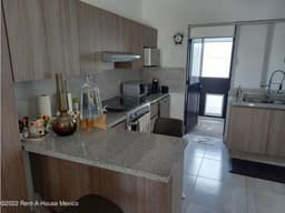 Casa en venta de 4 recamaras en Zibata IG