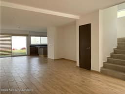 Zibatá, RENTA de casa con estudio y roof garden