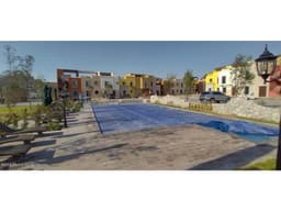 Estrena casa con roof top y estudio, VENTA. Zirándaro