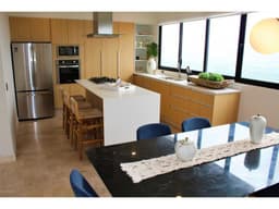 VENTA CASA EN ZIBATA 3 RECAMARAS 4 BAÑOS